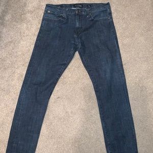 Lucky Brand 410 Athletic Slim